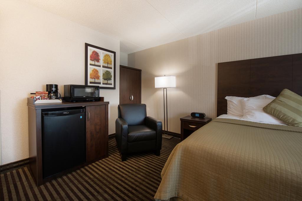 Victoria Inn Hotel & Convention Centre Brandon Dış mekan fotoğraf